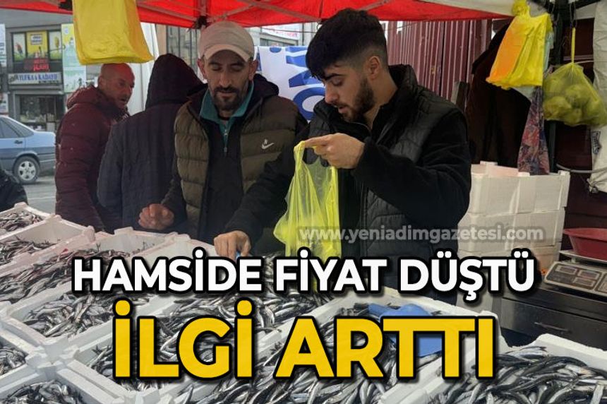 Fiyatı düşen hamsiye vatandaşlardan yoğun ilgi