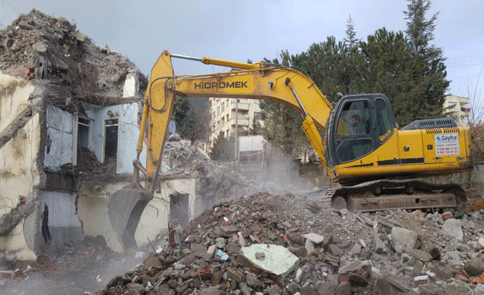 Hurda karşılığı bina yıkım ve molozlarının taşınması işi yaptırılacaktır