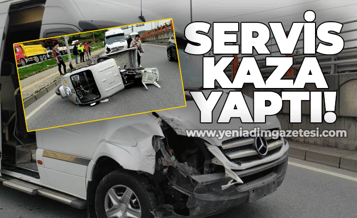 Servis kaza yaptı: Mobed devrildi