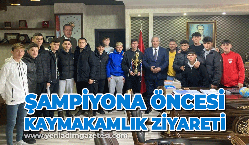 Şampiyona yolcusu Zonguldak Ereğlispor Kaymakam Mehmet Yapıcıyı ziyaret etti