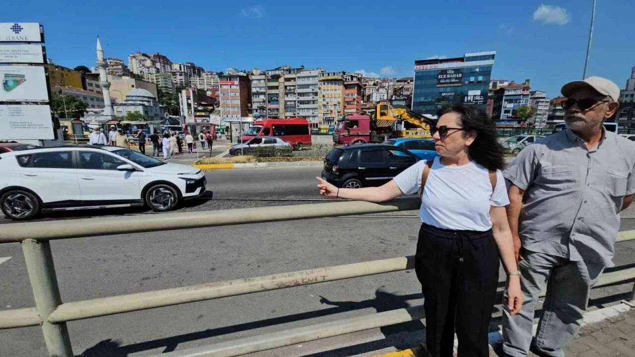 Annelerini Yaya Gecidindeki Kazada Kaybeden Kardeslerden Tepki 20250613 A W475548