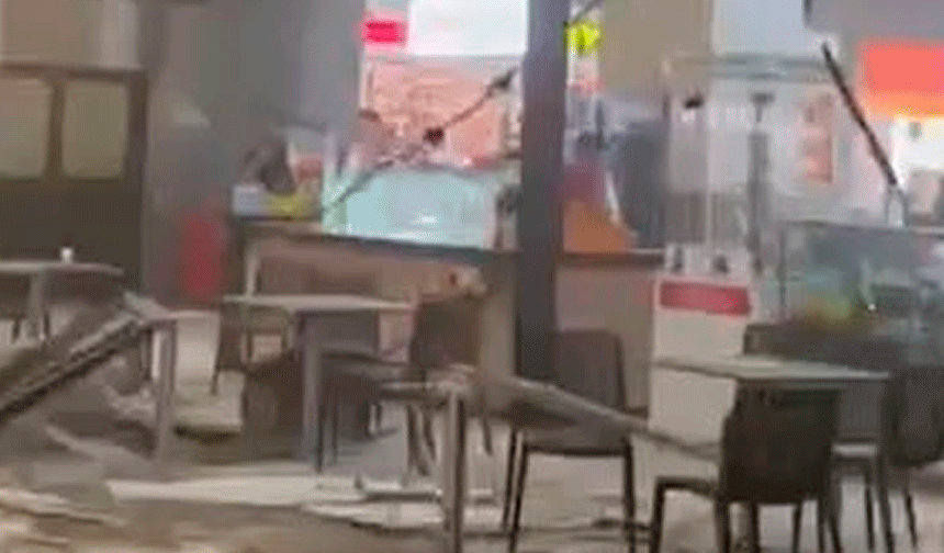AVM’nin yemek katının asma tavanı çöktü: 1 kişi yaralandı