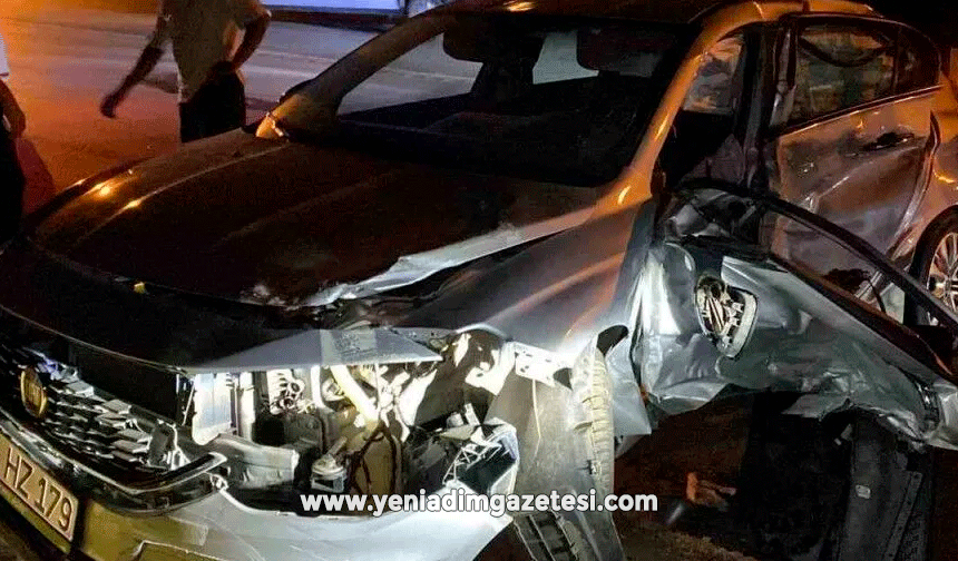 Kocaeli’de iki otomobil çarpıştı: 4 yaralı