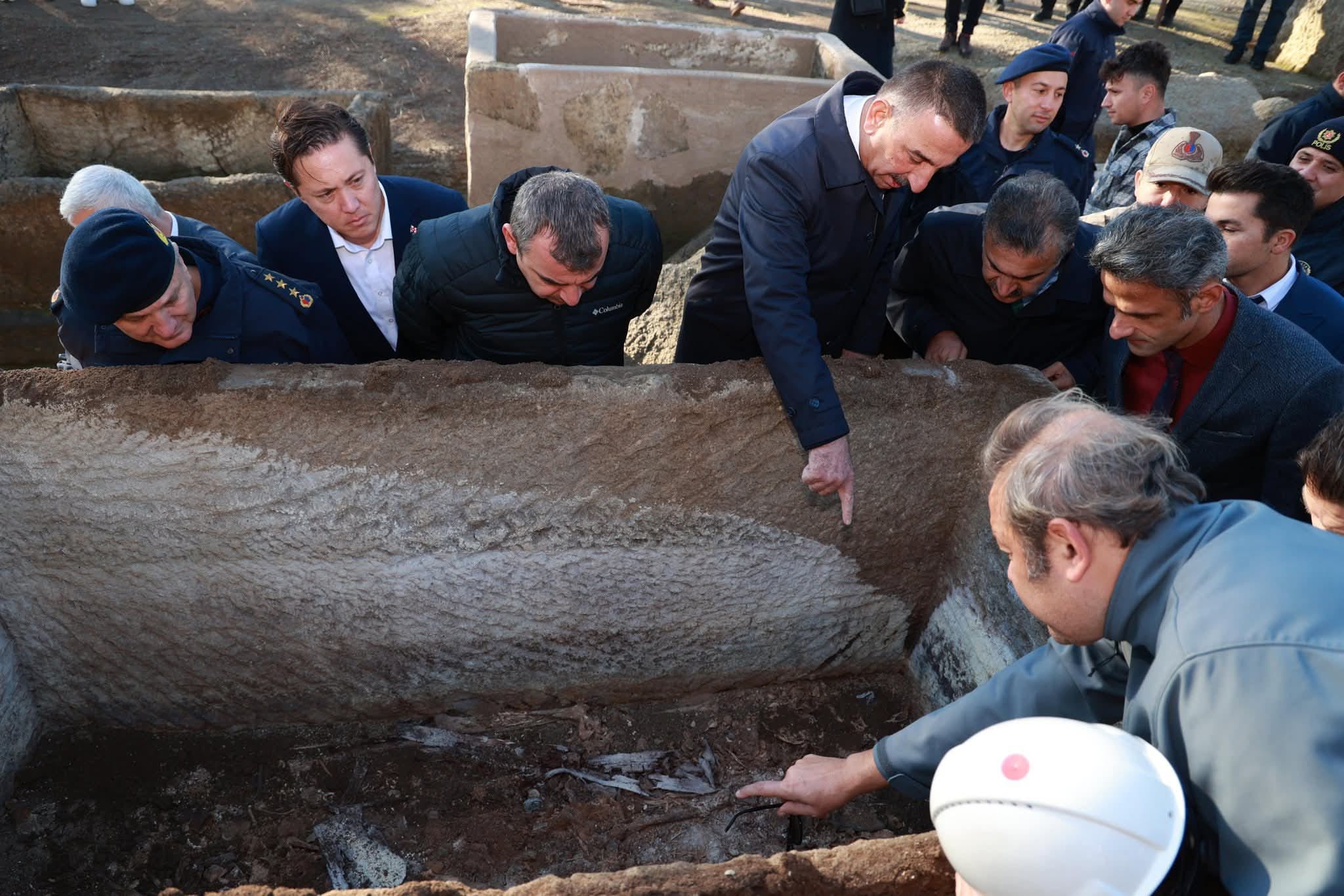 1Bc2A016 8057 4922 954E E5Bf124Ec052