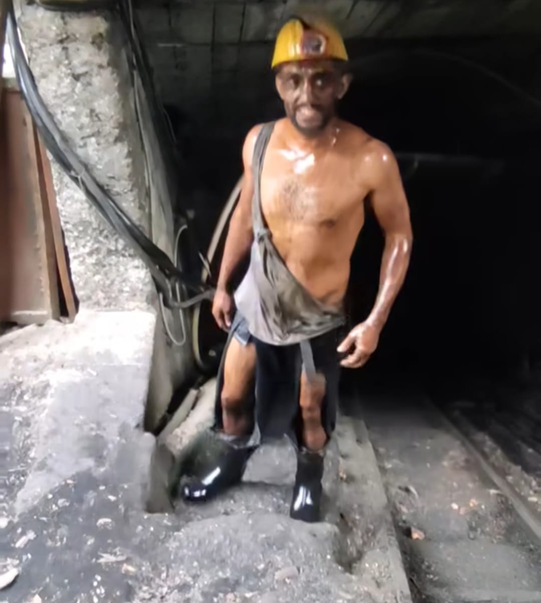 9B93Edfc Db86 44C7 Bf80 Caa605425C02