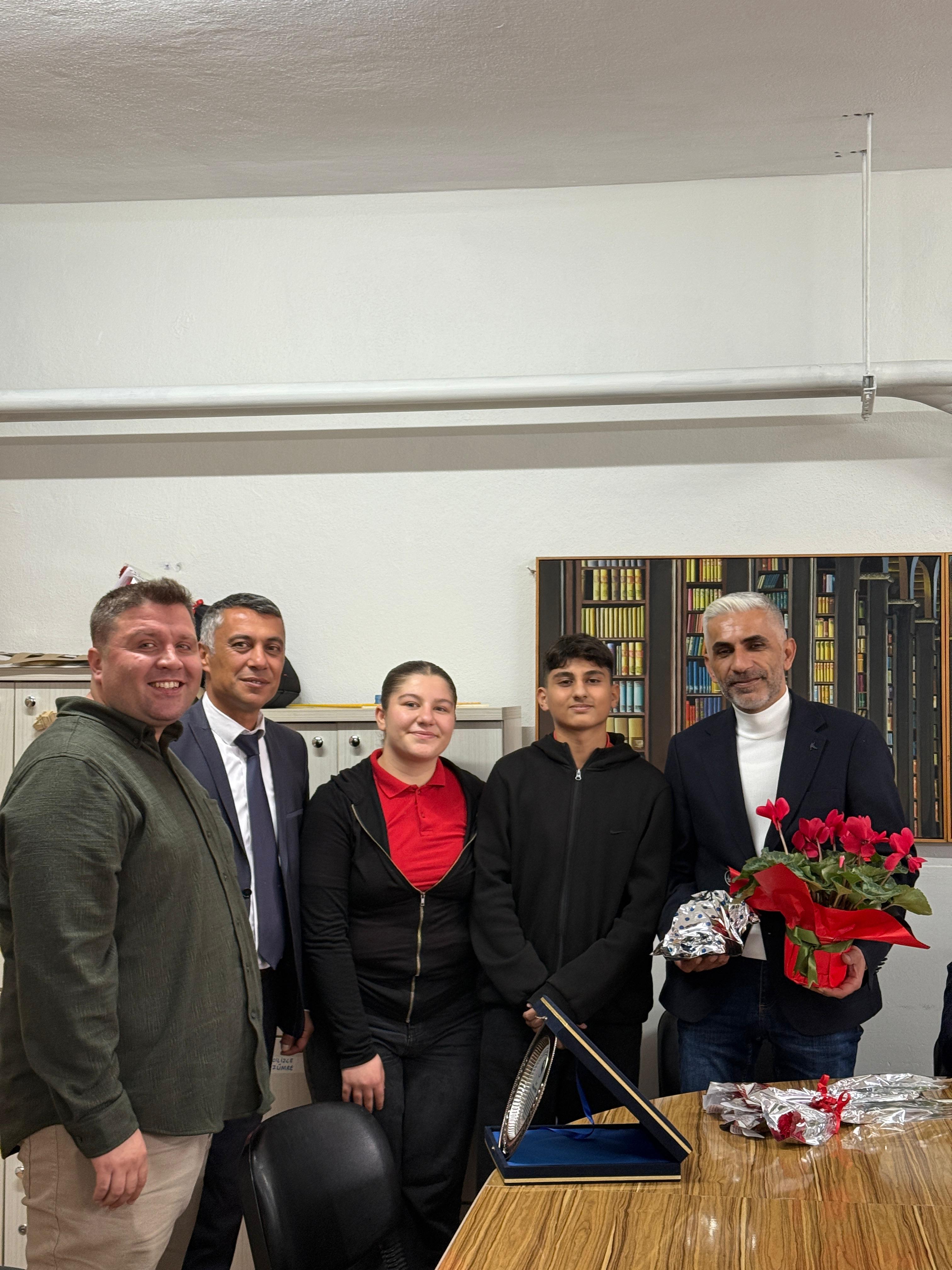 017B917B Be3D 44E4 92D6 01C7Eb675394