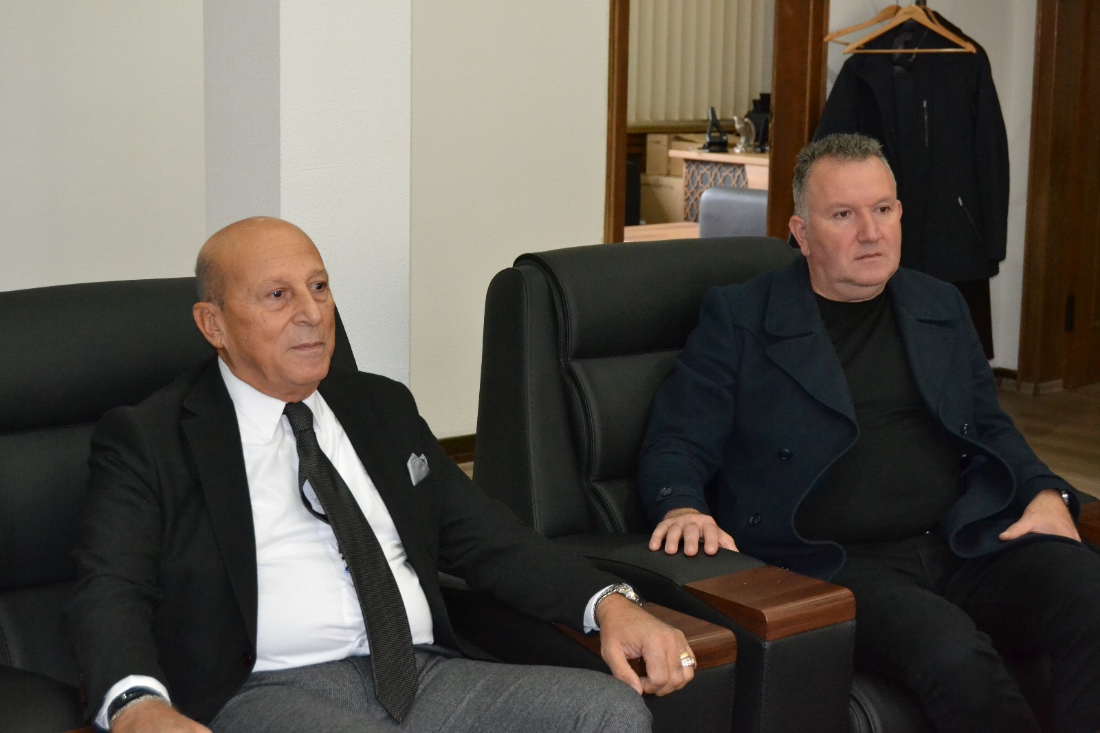 10Fcfd7A 2B1D 41C0 B49E E320A89Dade2