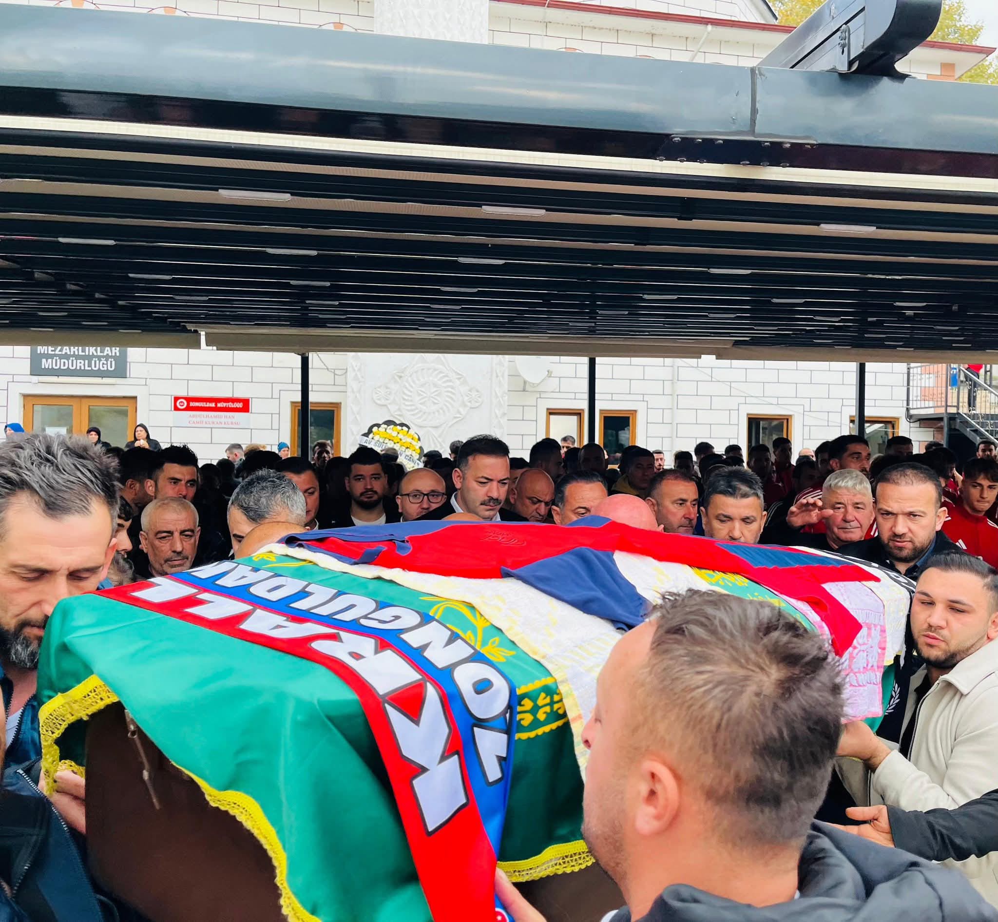 7A64De1A 6928 47D7 940F 5F5Ab41A7767