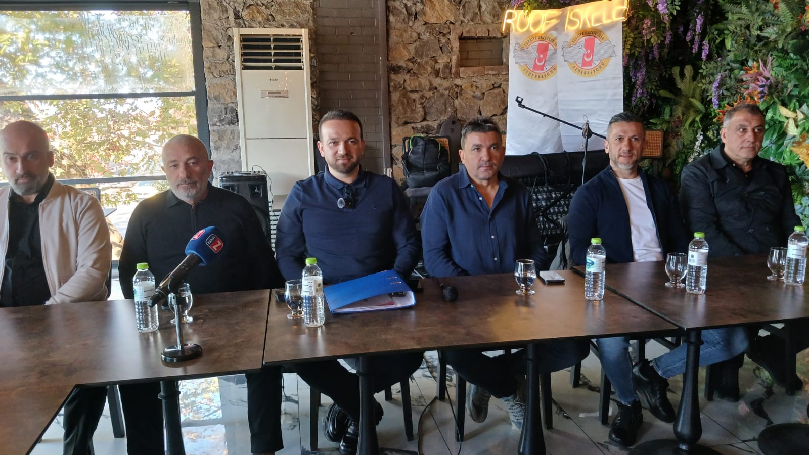 9B8Fd307 04Bb 4749 98B2 Cc3D69536825