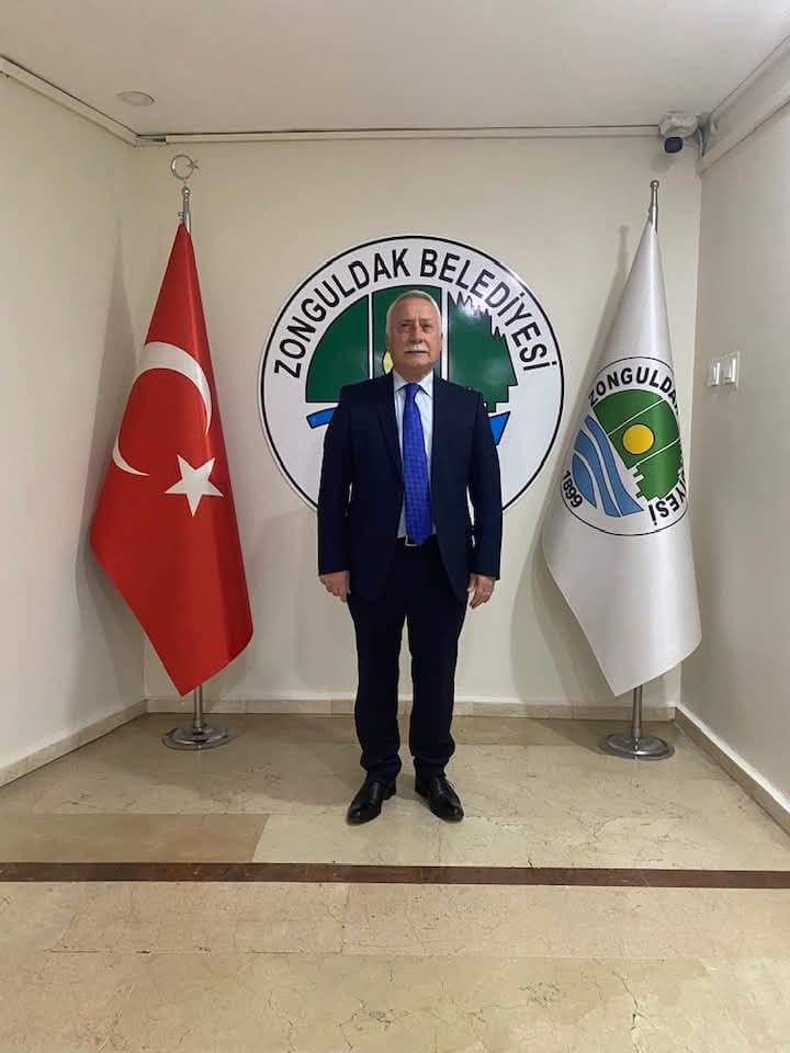 3653E32F 4700 4199 929F 86196Be6C42B