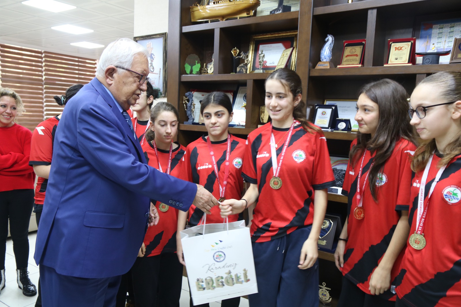 7A842653 28A9 49Ab A4Fa 69C64488Fe44