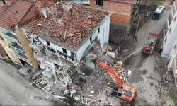 Dogal Gaz Patlamasi Sonrasi Hasar Goren Bina 3 Yil Sonra Yikiliyor