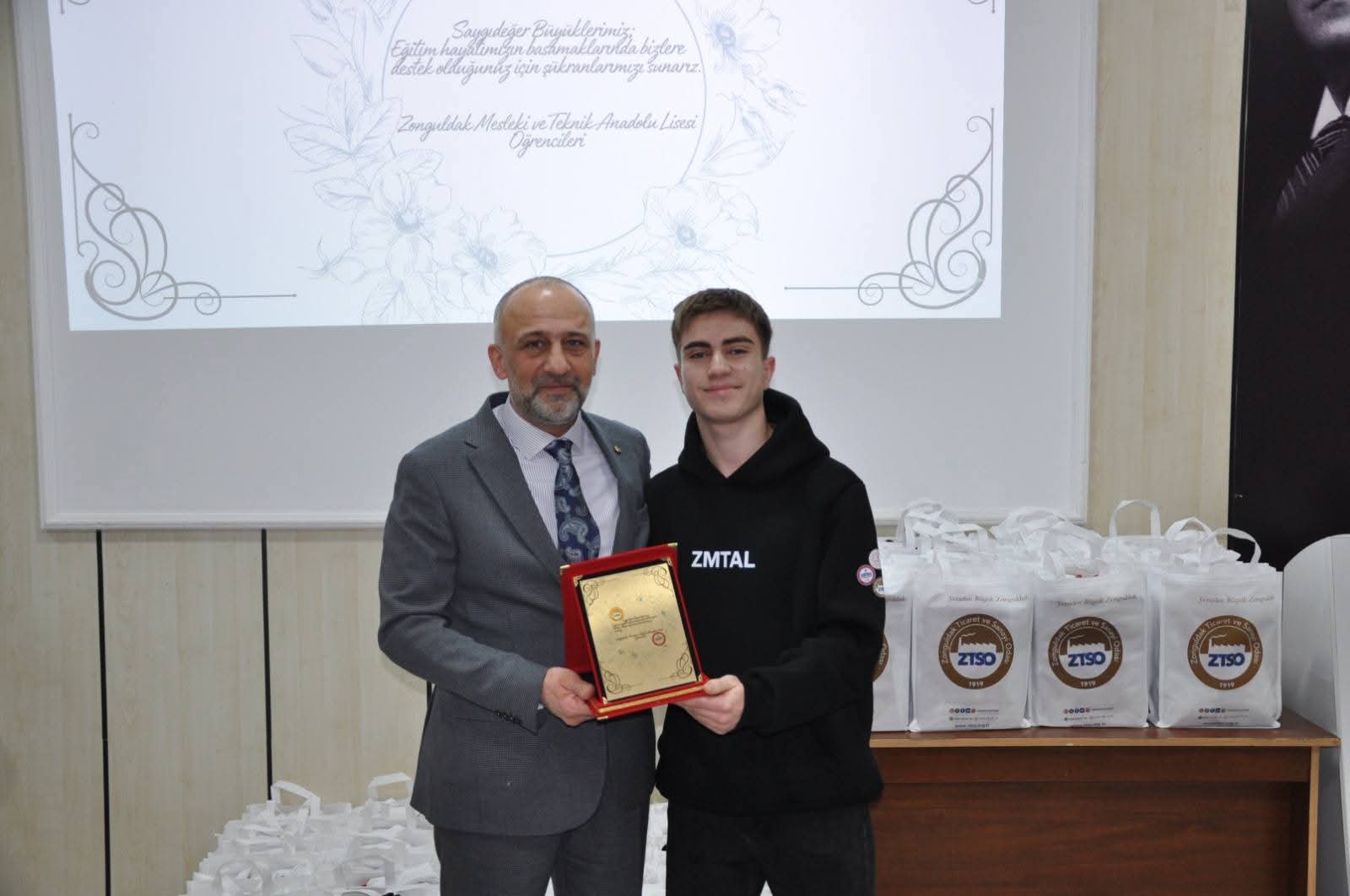 28Ec140D A232 4311 A827 783439D3B24C