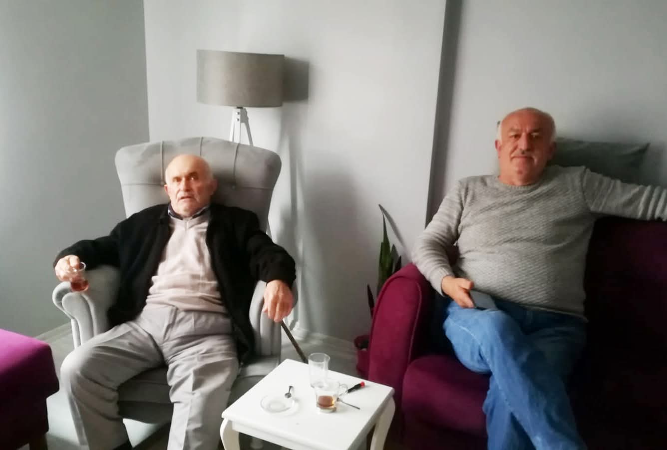 42E924F8 F918 4Cb3 Be9C 0B4Fa69B74Bf