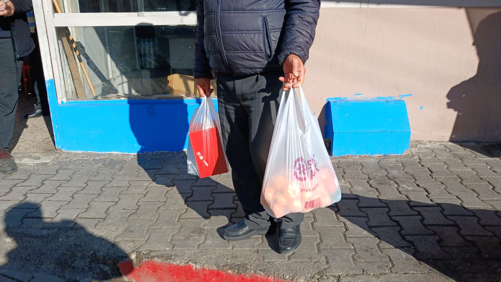 6523Cdb6 9942 4198 90F8 E80008C138B3