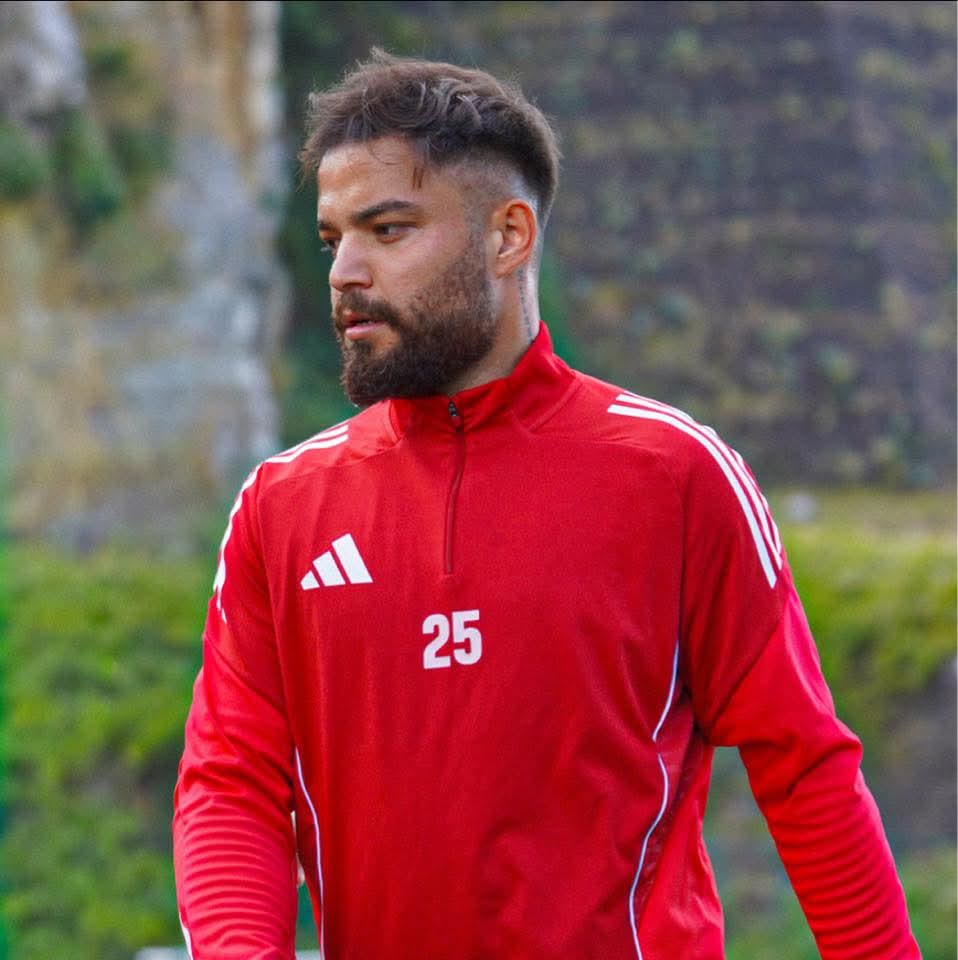 Cfe469D5 F0B3 45E0 8Dbf B9Fd648C688E