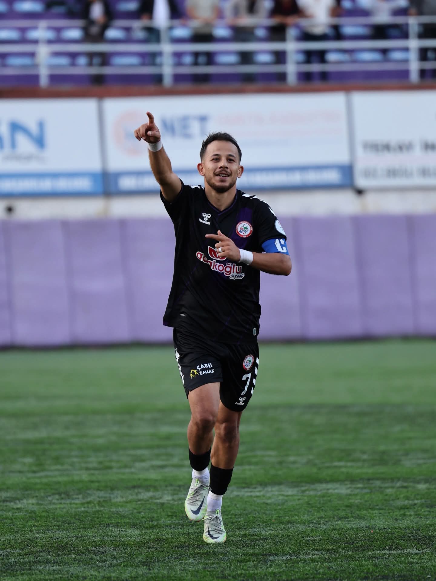 E072A8C4 C2Bb 4D0E 8Fe9 5Bce4F1C63Dc