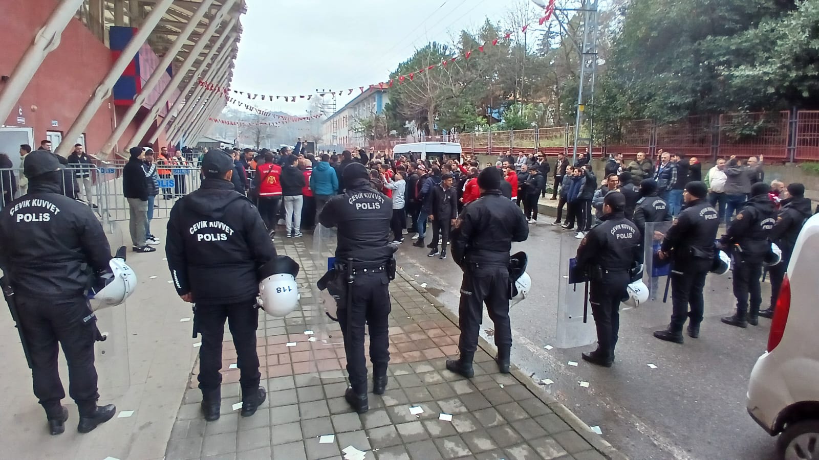 Fd226418 C418 48Ed 9E3E F38Fd34B9D8B