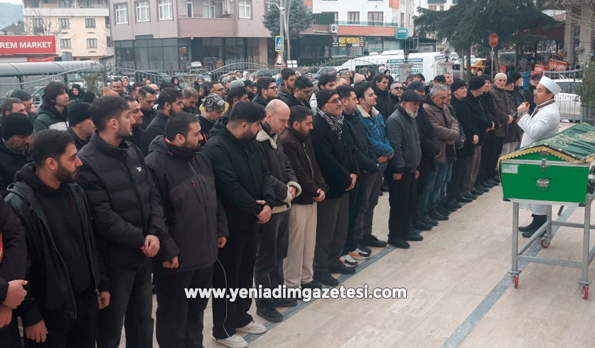 Arkadaşı tarafından bıçaklanarak öldüren genç toprağa verildi