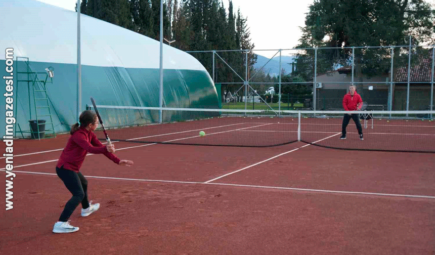 10 yaşında milli takıma seçildi, 16 turnuvada set vermeden şampiyon oldu