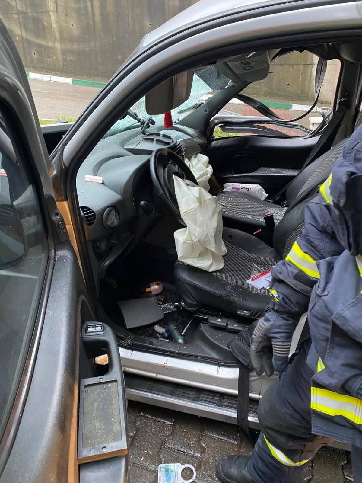 34431473 724F 46B2 9E60 30602A17F326