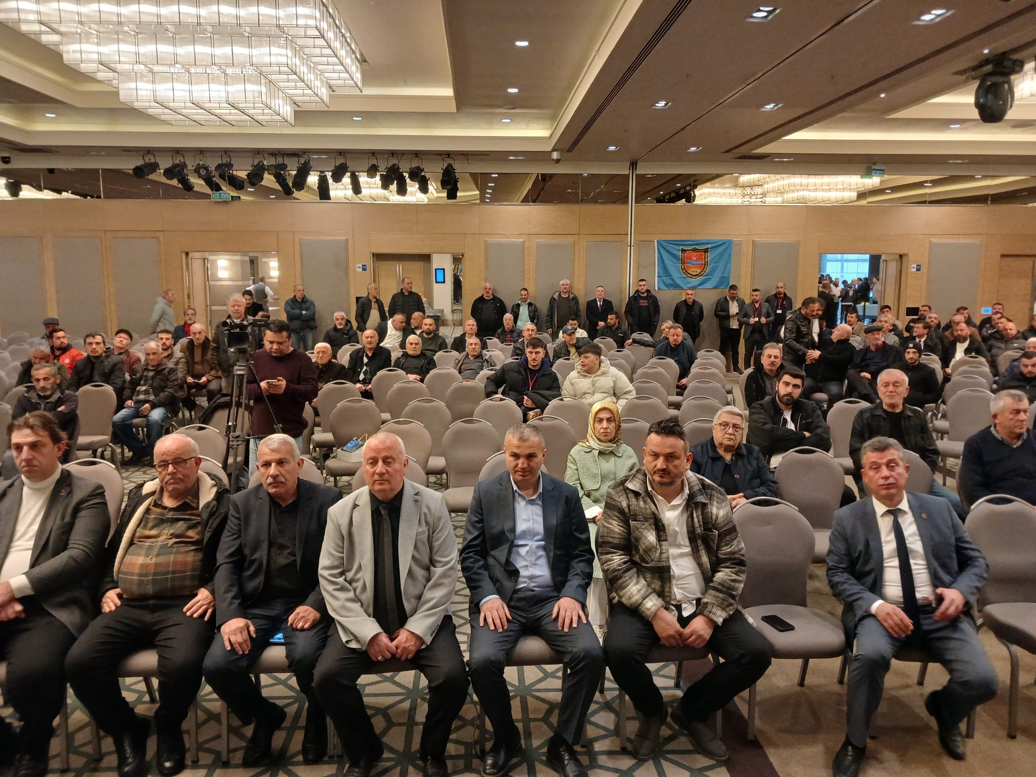 A488Fa8B 8390 4601 B5F6 A542414132Ab