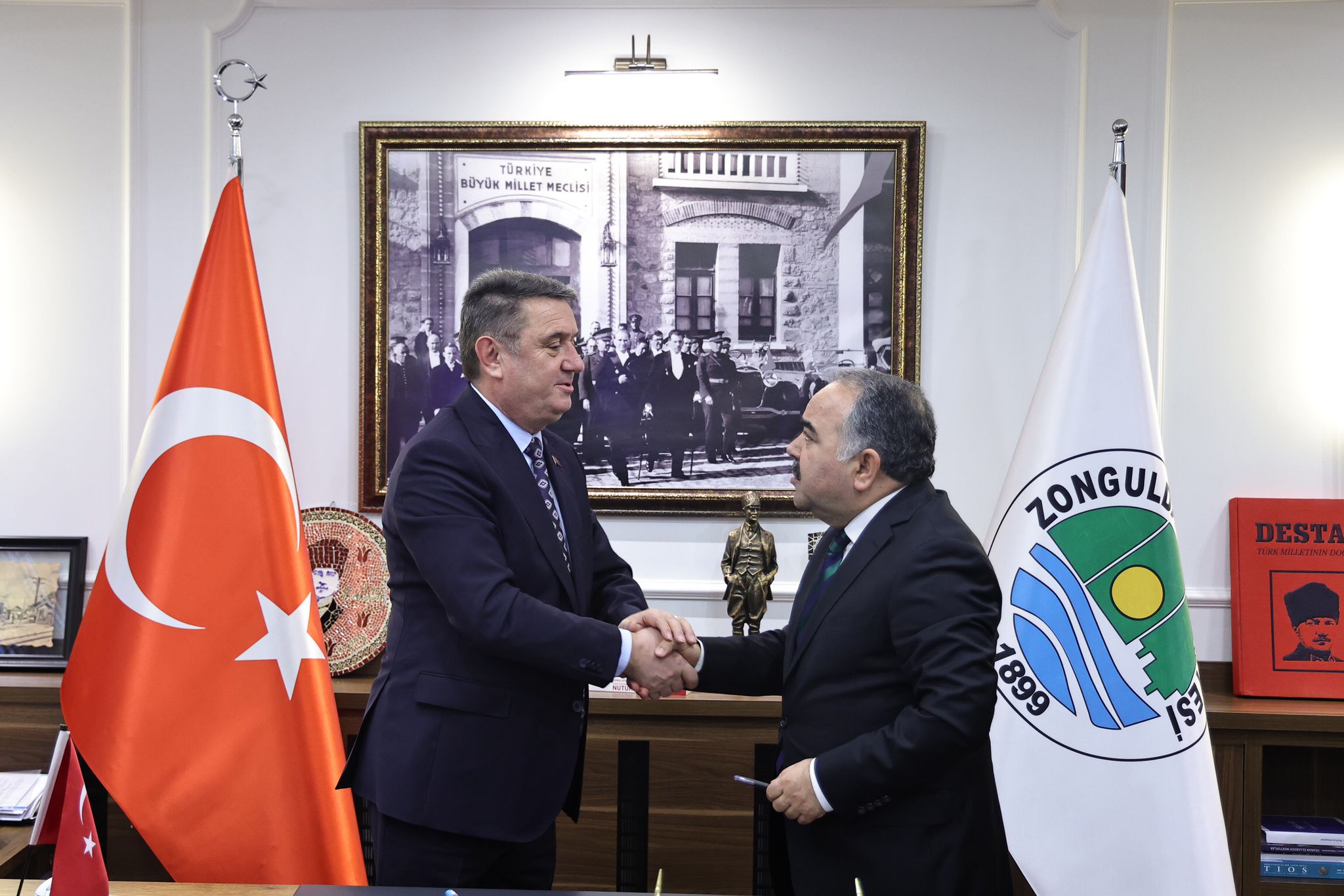 Bb77Eb95 2154 446F 9294 Cdbc2571465B