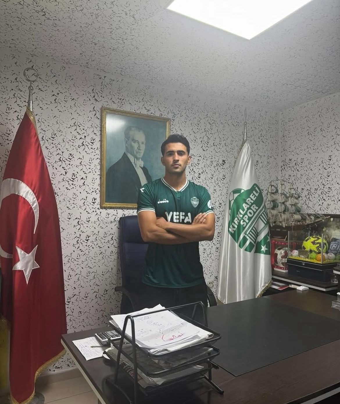 Dc8B5Cc4 E6C2 4289 9C41 7Bd0B64111C2