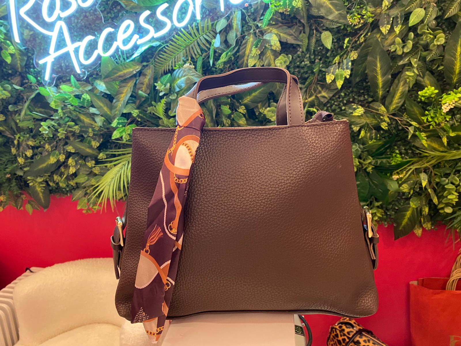 E6Ab5Bd7 2168 45Ef 9F01 953D4281E94C