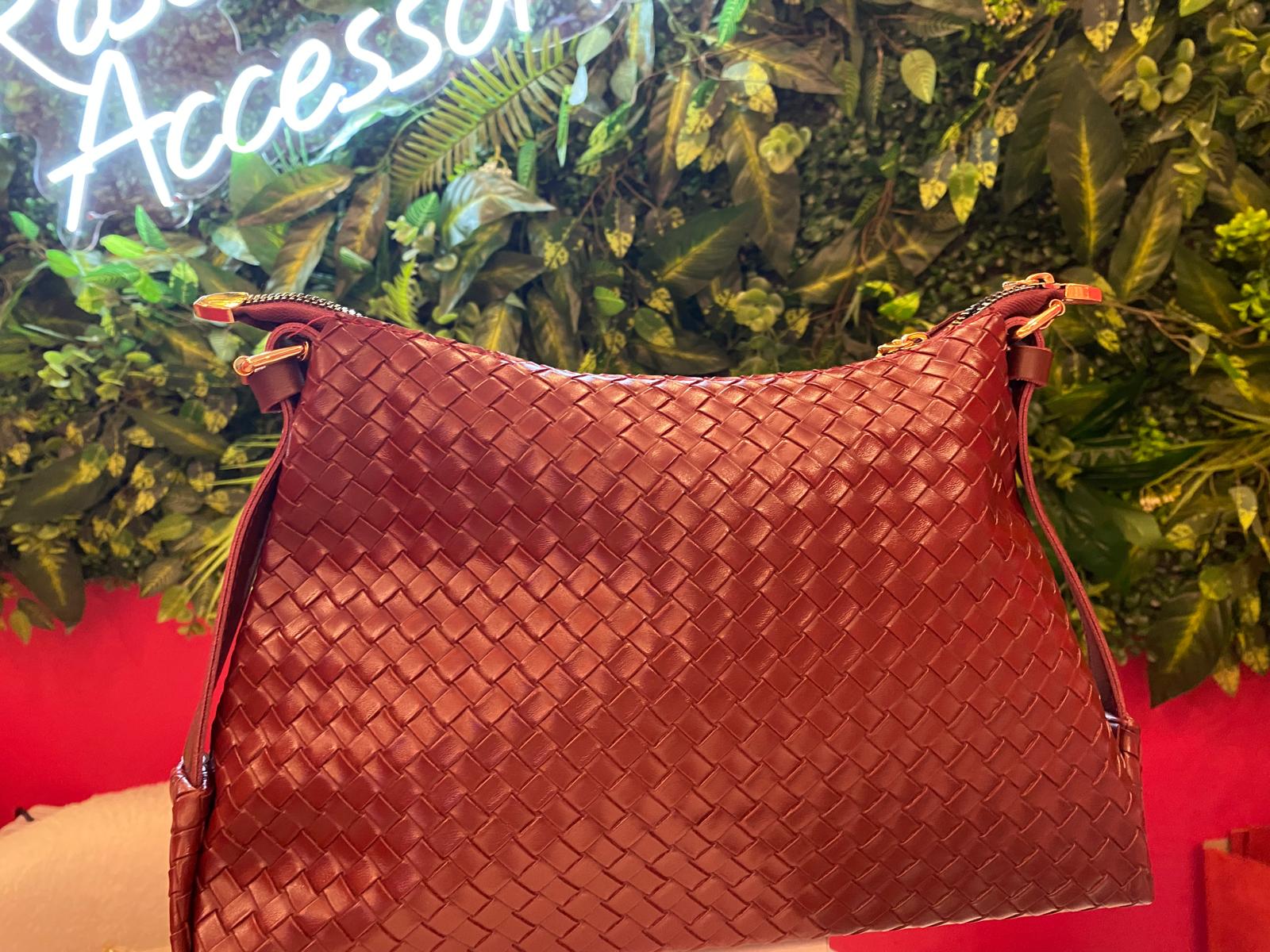 F022F377 52C1 44E6 Aa10 Cd219637Ab0D