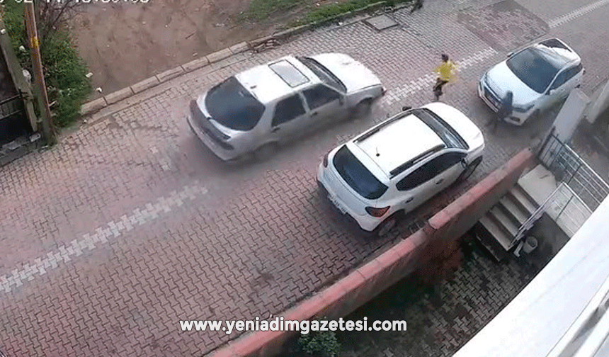 Otomobilin çarptığı 9 yaşındaki çocuk yaralandı: O anlar kamerada