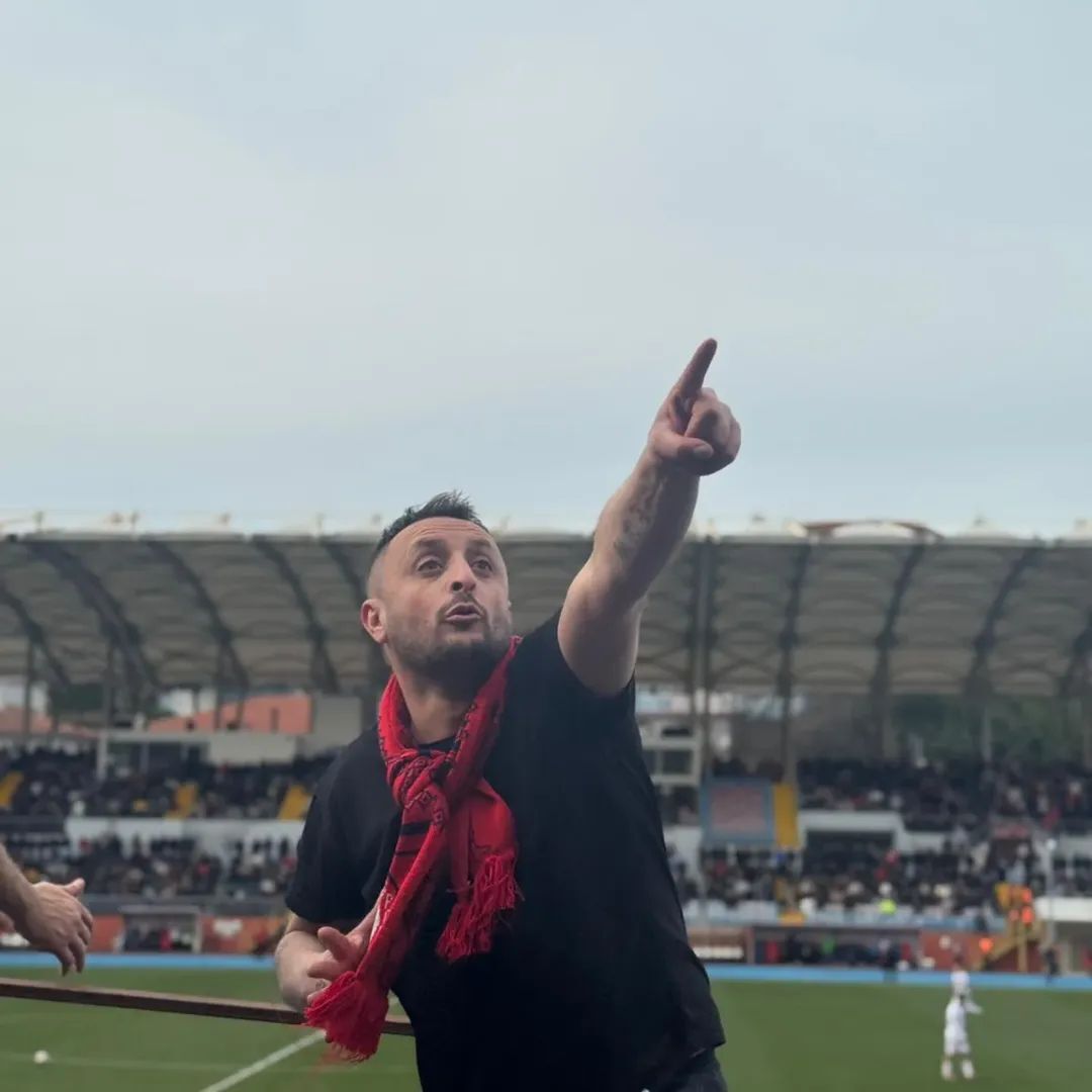 2D274B19 003C 4887 Af71 B90E57Aff193