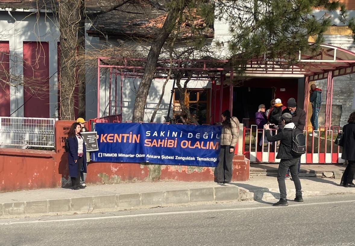 3C2536C9 9C63 4C45 B525 59B502324E39