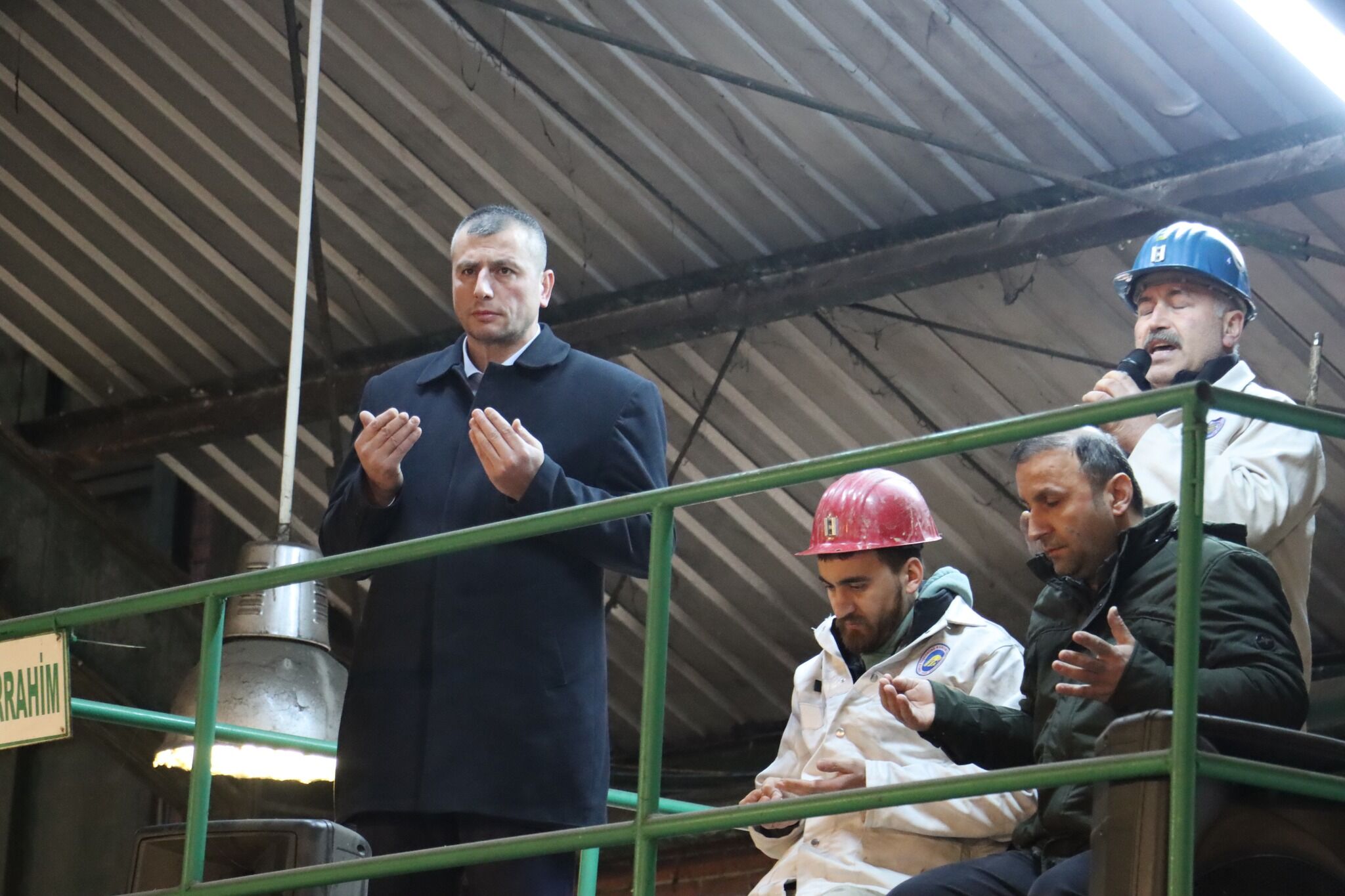 645289598 931425426306174 1923320567303737969 N