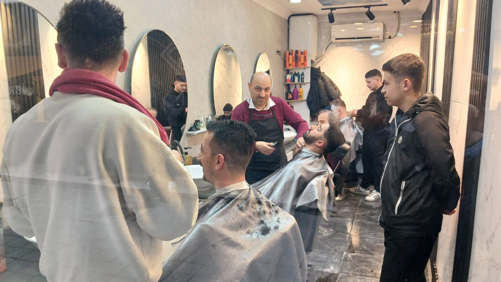 8B64C54F Fcd9 439C 9804 19Bbe9B4F421