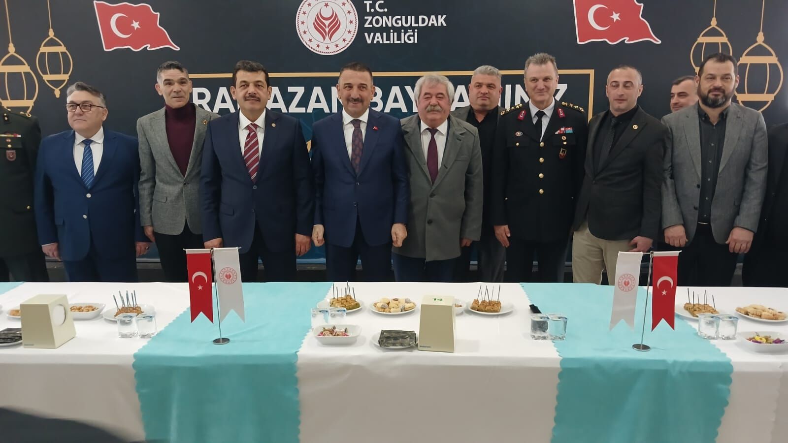 94Fd1915 F4B5 4Eb7 85D5 2B91B27E4D94