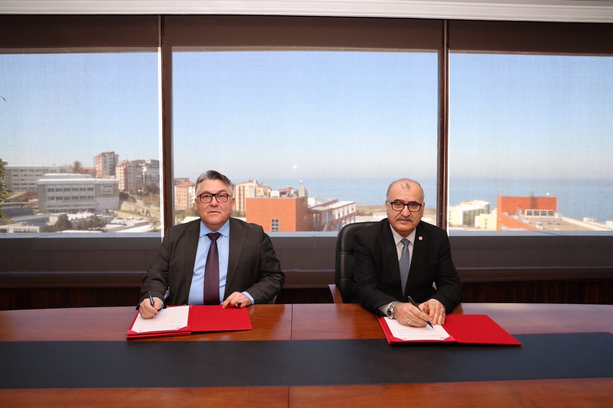 984Ce2D6 79Ec 4D1F A8D8 A55C26C21D9F