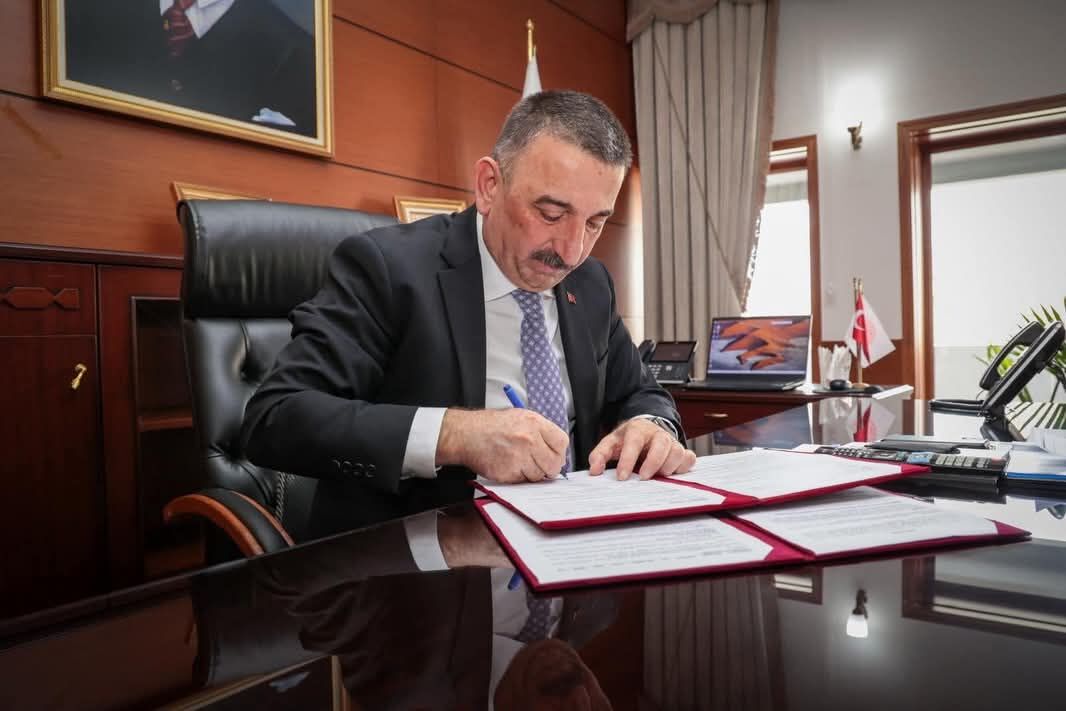 Aaae30Ca C352 4234 Be8E D25Dcd40Fcb2