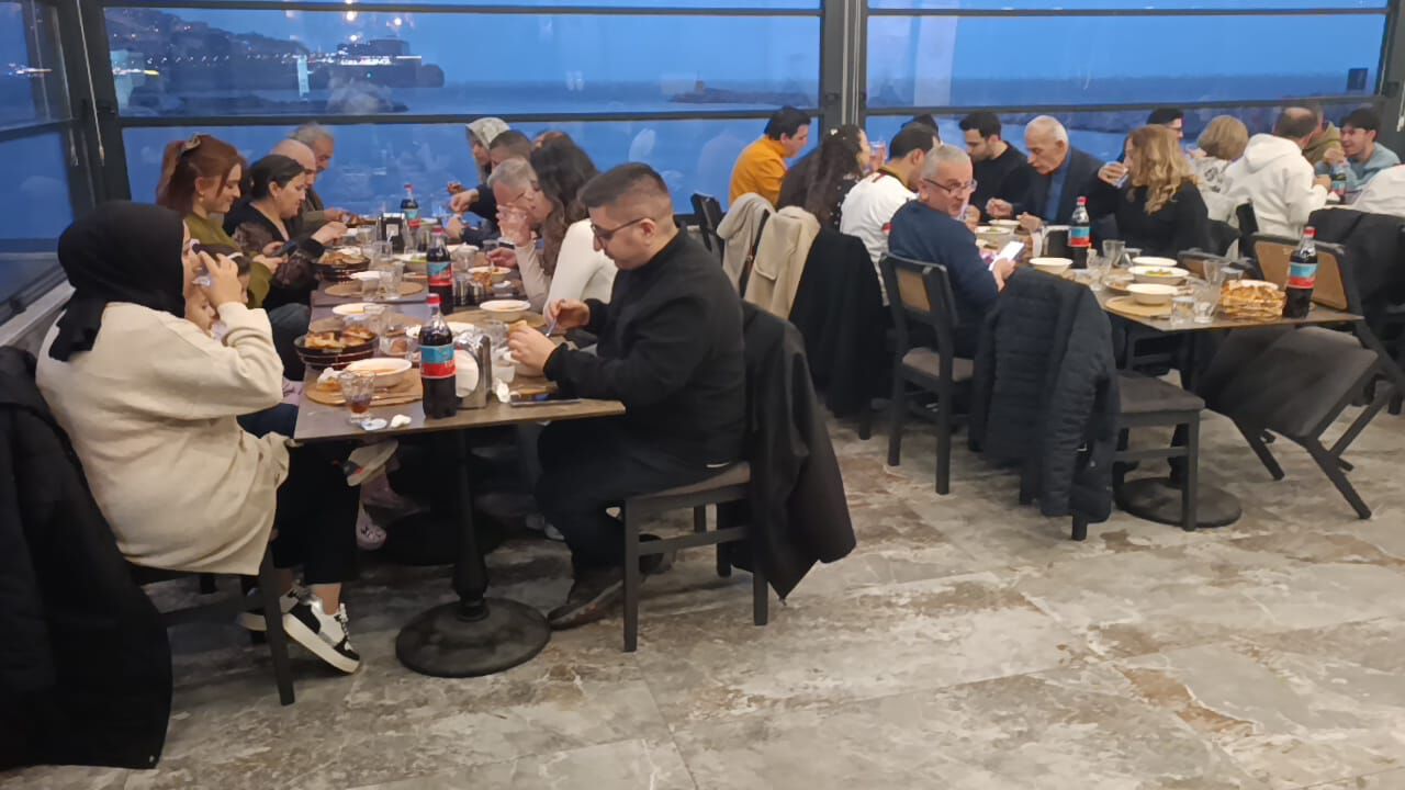 B39774Ac C4D5 4824 B6D3 813Bf7F4Df57