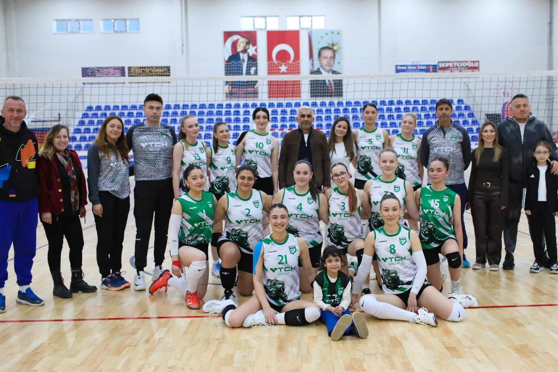 F49442B6 E9D4 40E0 8F53 554E3Dc338C3