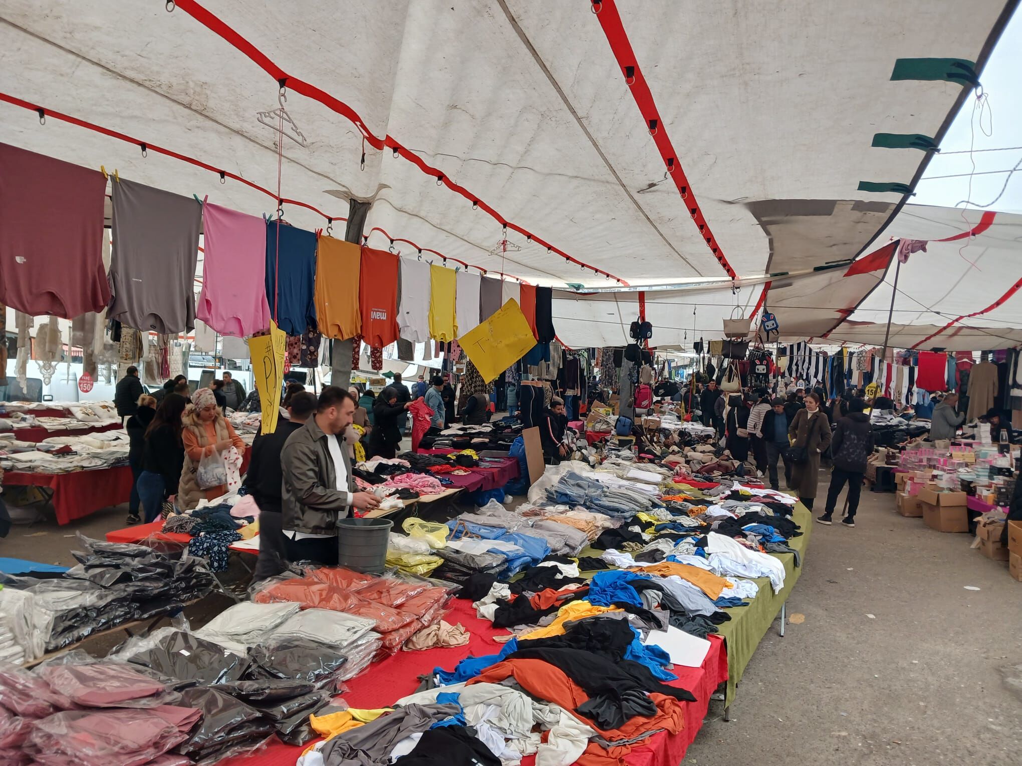 F4Bf8B4B 5E99 4245 99D3 814025B6637D