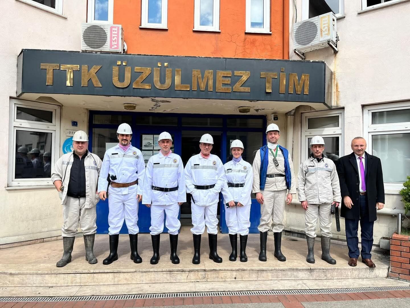 154Cb170 B31B 49C6 A775 A6Aae5B21187