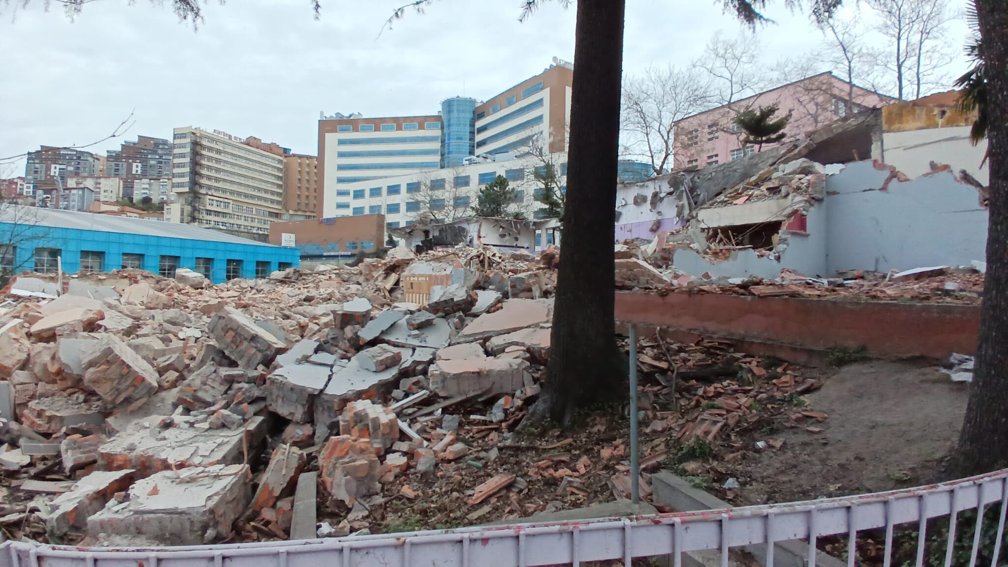 2727685F 5A72 4E44 8411 1D2E0D243005