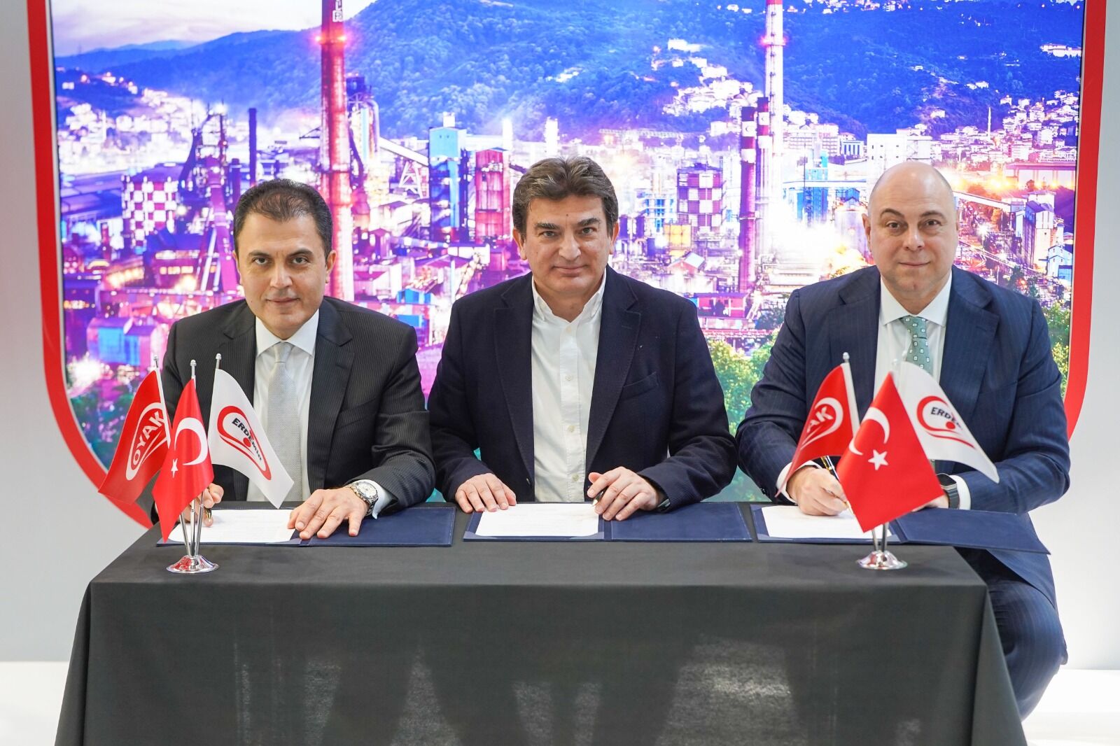 76C044Cf C77B 4612 8A04 C5Cb2A1Bad83