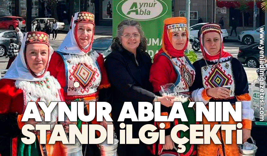 Aynur Abla’nın standı ilgi çekti