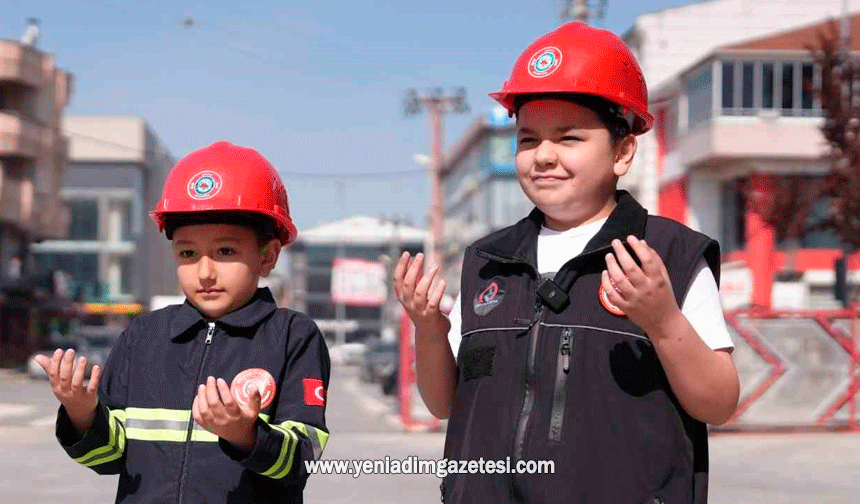 Çocukların itfaiyeci olma hayalleri gerçek oldu