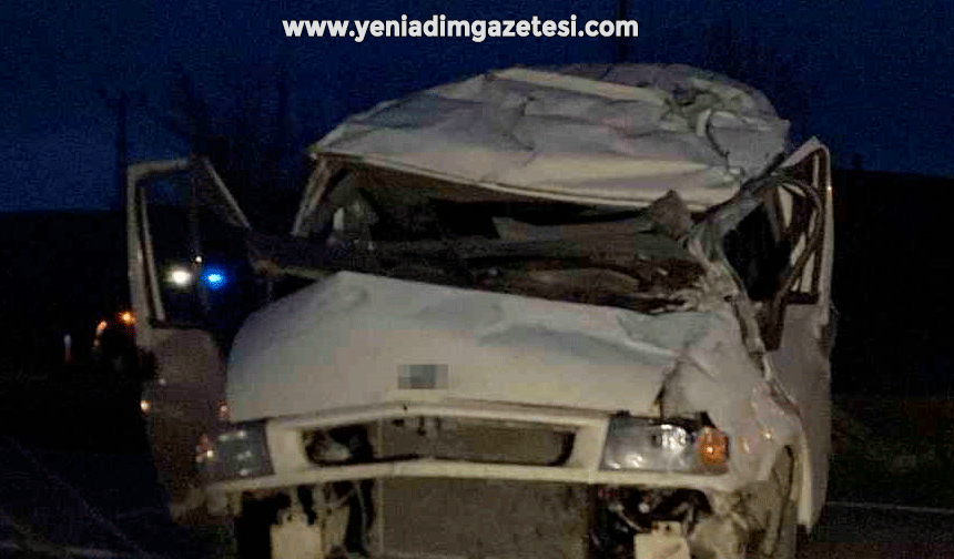 Kastamonu'da minibüs ile hafif ticari araç çarpıştı: 7 yaralı