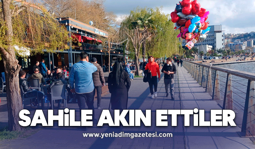 Sahile akın ettiler