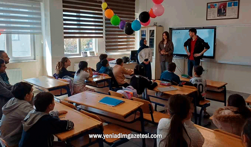 Üniversiteliler miniklere zorbalıkla baş etmeyi anlattı