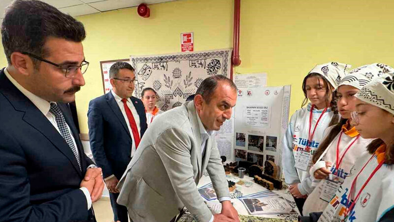 Kastamonu'da öğrenciler yaptıkları bilimsel çalışmaları sergiledi